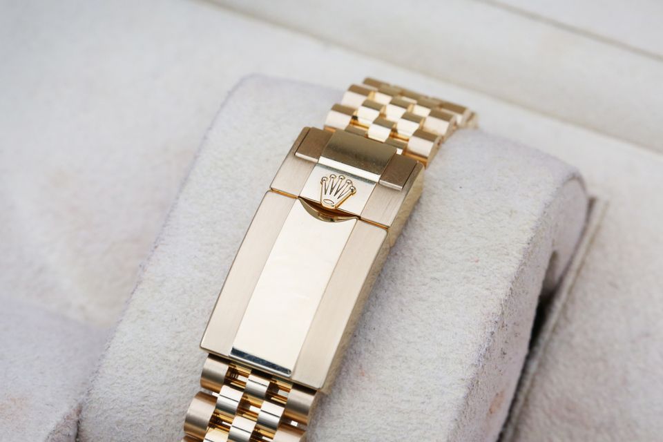 Rolex GMT Master II 126718 GRNR Image 3